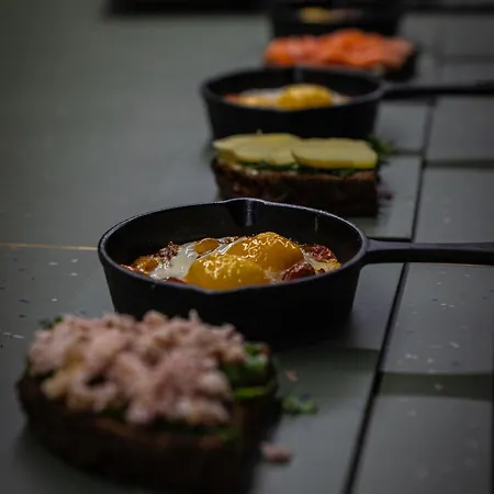 Unique In Telliskivi Creative With Private Sauna & Golf Simulator * タリン