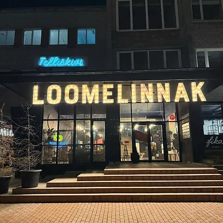 Unique In Telliskivi Creative With Private Sauna & Golf Simulator