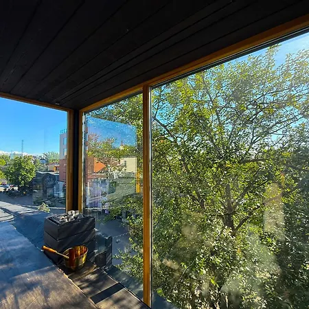 Unique In Telliskivi Creative With Private Sauna & Golf Simulator * Tallinn