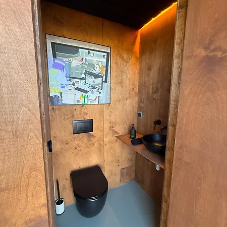 Apartment Unique In Telliskivi Creative With Private Sauna & Golf Simulator *