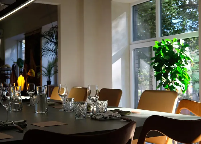 Unique In Telliskivi Creative With Private Sauna & Golf Simulator アパート